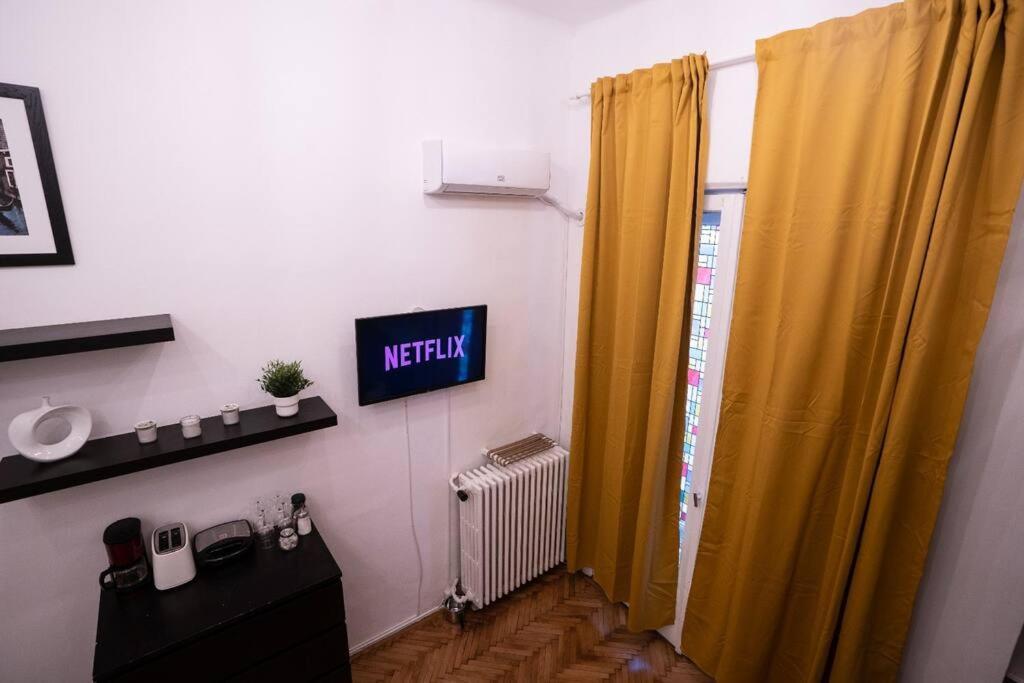 Cozy Studio Near Cismigiu Park Apartment บูคาเรสต์ ภายนอก รูปภาพ