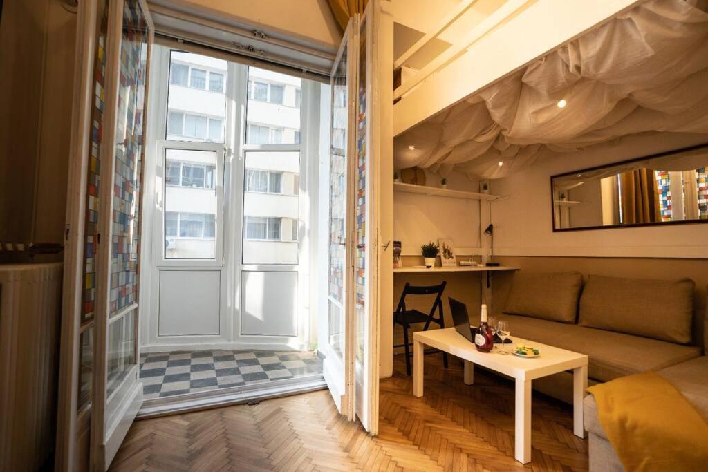 Cozy Studio Near Cismigiu Park Apartment บูคาเรสต์ ภายนอก รูปภาพ