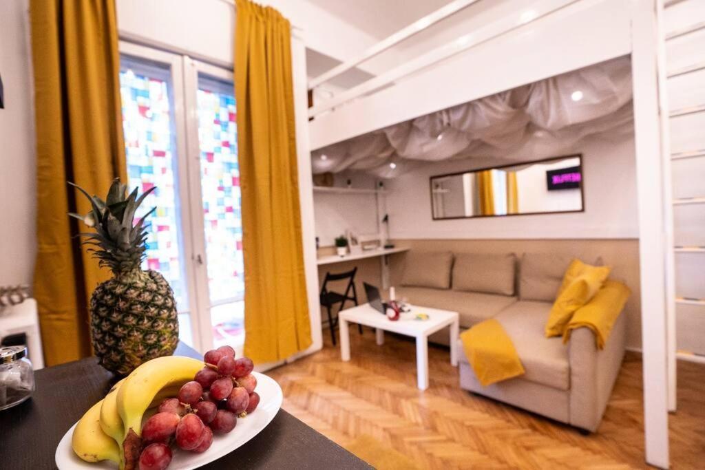Cozy Studio Near Cismigiu Park Apartment บูคาเรสต์ ภายนอก รูปภาพ