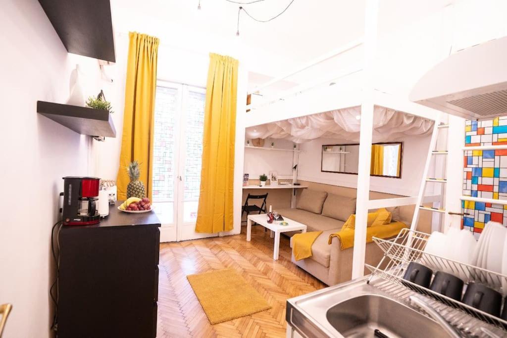 Cozy Studio Near Cismigiu Park Apartment บูคาเรสต์ ภายนอก รูปภาพ